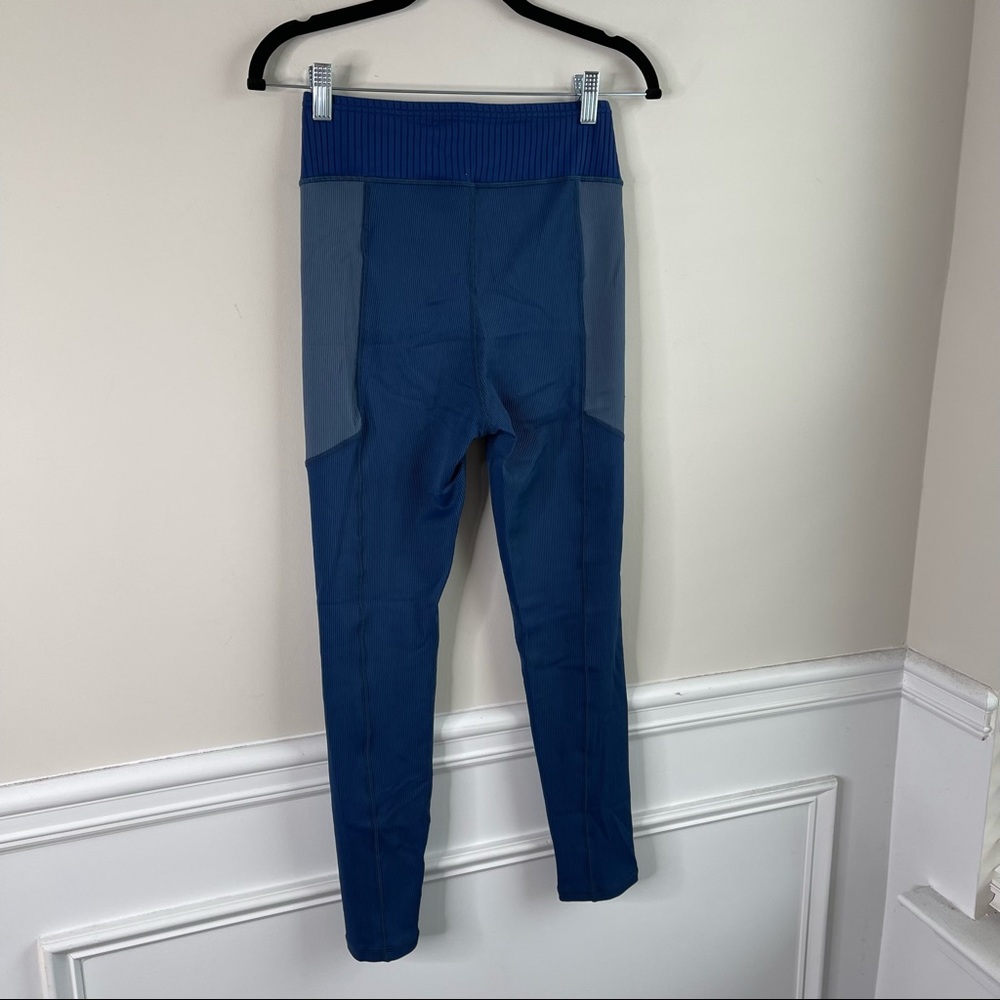 For love and lemons blue ribbed knit Payton high waisted leggings size medium - Picture 6 of 8
